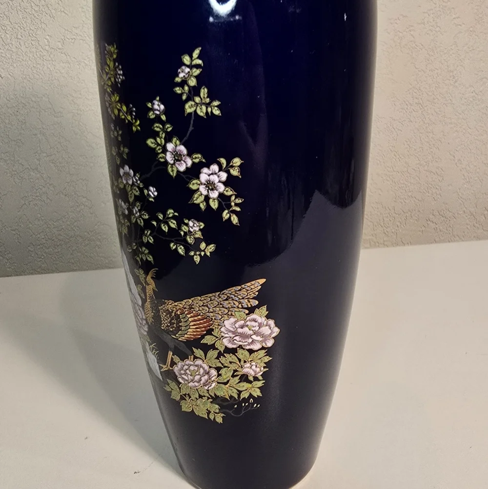 Elegant Cobalt Blue Japanese Oriental Peacock Vase with Floral Design 8.75